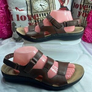 (S3) Clarks Laurie Ann Dark TanLeather‎ Slingback Sandals Men's Size 11